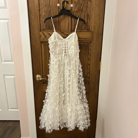 Lulu's 3D Butterfly White Lace Formal Midi Dress Large - Picture 5 of 10
